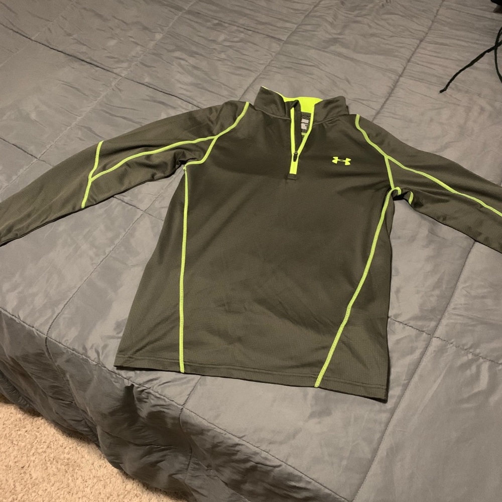 Men’s under arms cold gear fitted top